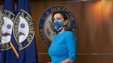 Demócratas postulan a Pelosi para presidir cámara baja