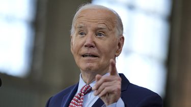 El presidente Joe Biden habla durante un acto de campaña en el Girard College, el miércoles 29 de mayo de 2024, en Filadelfia. (AP Foto/Evan Vucci)