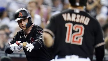 Diamondbacks remontan a Dodgers con un jonrón de Alcántara