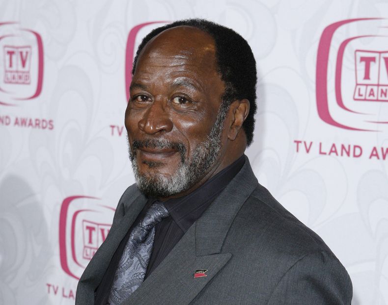 ARCHIVO - John Amos en la 5a entrega anual de los Premios TV Land en Santa Monica, California, el 14 de abril de 2007. Amos, quien interpretó al patriarca de la familia en la exitosa comedia de los años 1970 Good Times y obtuvo una nominación al Emmy por su papel en la miniserie de 1977 Roots, falleció. Tenía 84. (Foto AP/Gus Ruelas, archivo)