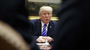 Republicanos proponen ambiciosa reducción de impuestos