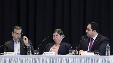 vuelve la pelea por el bono