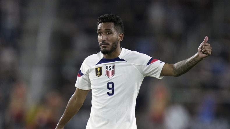 Jesús Ferreira, de la selección de Estados Unidos, disputa un partido contra San Cristóbal y Nieves en la Copa de Oro, el 28 de junio de 2023, en San Luis (AP Foto/Jeff Roberson, File)