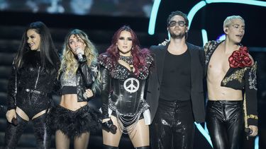 La banda mexicana pop RBD durante su concierto en el Foro Sol de la Ciudad de México el jueves 30 de noviembre de 2023. (Foto AP/Eduardo Verdugo)