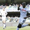 Napoli reflota opciones en Serie A con victoria ante Verona