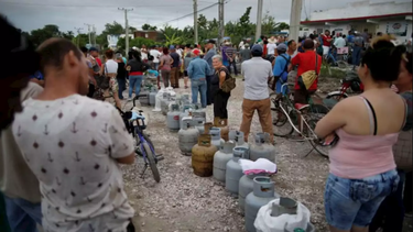gobierno cubano reconoce escasez de gas licuado y pide mas ahorro al pueblo