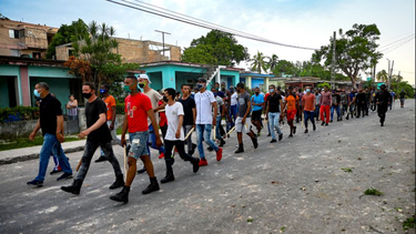 reclutamientos de jovenes para reprimir en la habana: la peor cara de la dictadura cubana