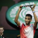 Auger-Aliassime vence a Tsitsipas y conquista su 1er título
