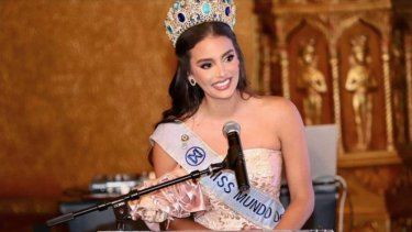 le roban la corona a miss mundo republica dominicana