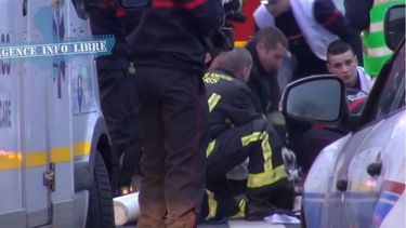 muere una policia baleada en paris, en tension por atentado