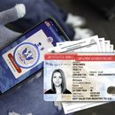 ABOGADA EXPLICA: Revocan permisos de trabajo a cubanos con CBP One