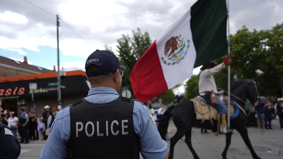 Chicago cambia rutinas ante redadas migratorias algunos llevan