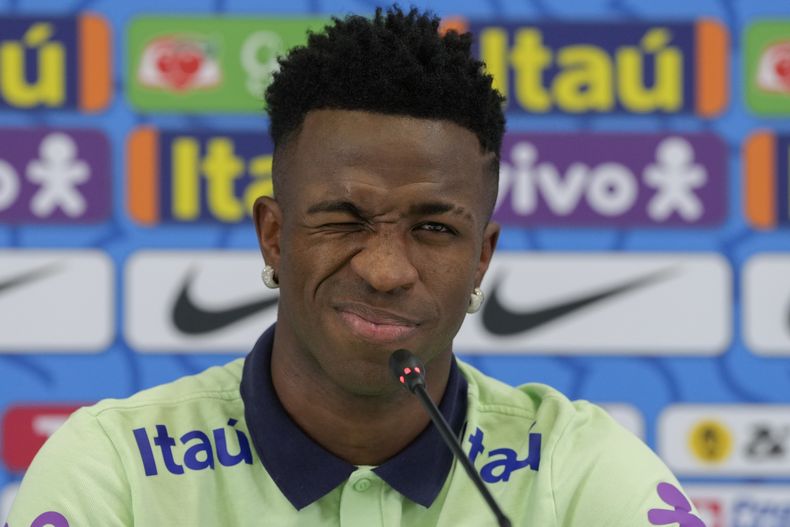 DEP-FUT MUNDIAL BRASIL-VINÍCIUS