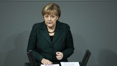americateve | La canciller alemana, Angela Merkel. durante un discurso en el segundo d&iacute;a de los 4 que durar&aacute; el debate parlamentario para los presupuestos de 2015 en el Bundestag en Berl&iacute;n, el 26 de noviembre de 2014. (Foto AP/Markus Schreiber)