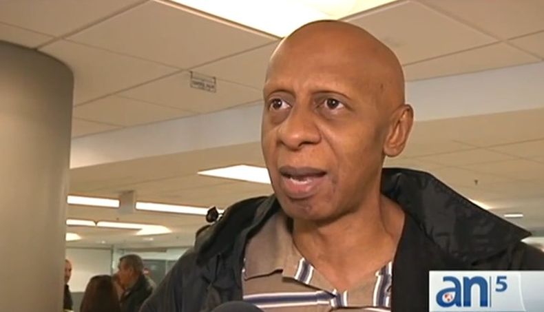 El opositor cubano Guillermo Fariñas negó en Miami que intercediera con las autoridades estadounidenses para que le negaran la visa al hombre que lo agredió recientemente con un cuchillo y apuñalo a una Dama de Blanco.