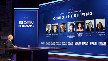 Biden recibe asesoramiento sobre lucha contra coronavirus