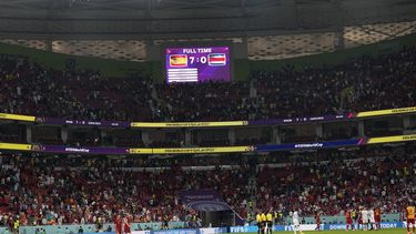 España recupera el tiki-taka en Qatar