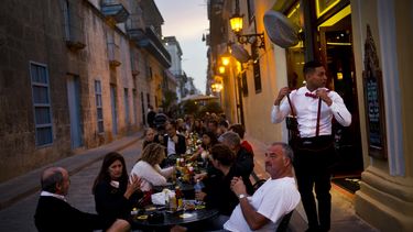 Emprendedores cubanos en punto muerto esperan nuevas reglas