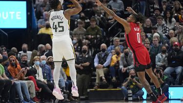 Vuelve Gobert, Mitchell guía al Jazz a triunfo sobre Rockets