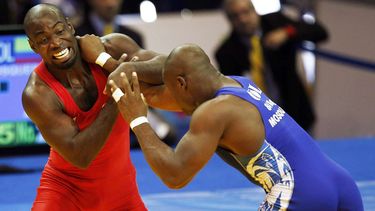 luchadores de cuba vs. eeuu en times square