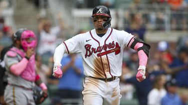 Lucen bates de Bravos y Morton para vencer 9-2 a Cerveceros