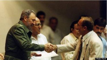 americateve | El grupo Tokmakjian llevaba 22 años haciendo negocios en Cuba. Ex viceministro del Azúcar  y  el antiguo director de la compañía estatal Ferroníquel entre los condenados. La Habana confiscó  100 millones de dólares en activos.