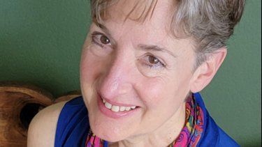 espia ana belen montes llega a puerto rico y critica el embargo contra cuba