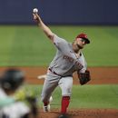 Rojos ganan, Ashcraft domina a los Marlins en 8 1/3 innings