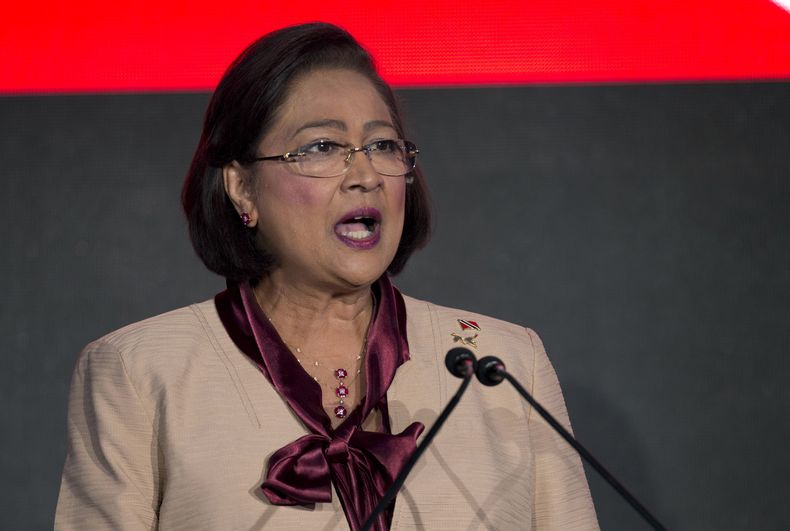 La primera ministra de Trinidad y Tobago Kamla Persad-Bissessar en una cumbre en la Ciudad de Panamá el 10 de abril del 2015. (AP foto/Moises Castillo)