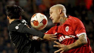 Nainggolan suspendido por fumar en el banco de suplentes