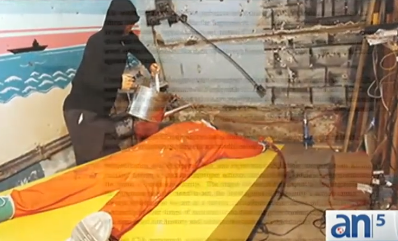 Paradójicamente el presidente Obama asegura que está tratando de pasar la página en el difícil debate.