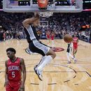 Triple doble de Murray da triunfo a Spurs sobre Pelicans