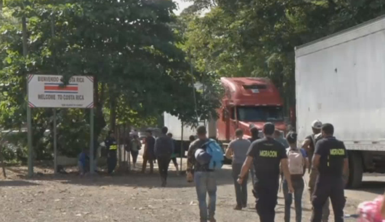 COSTA RICA CUBANOS.png