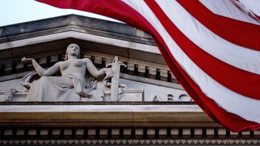 NY: Acusan pareja de lavar miles de millones en criptomoneda