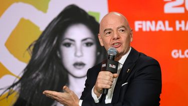 El presidente de la FIFA Gianni Infantino interviene en un panel sobre el espectáculo del descanso del Mundial de Fútbol de la FIFA 2026 durante la cumbre Global Citizen NOW, el jueves 14 de mayo de 2026, en Nueva York. (Foto AP/Heather Khalifa)