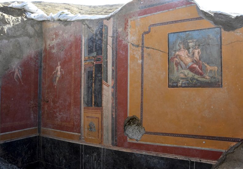 EUR-CIE_ITALIA-POMPEYA-0.jpg