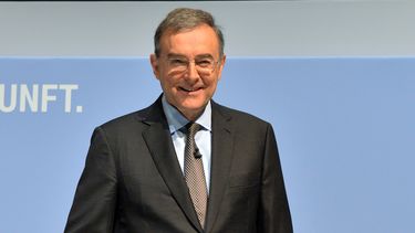 americateve | El director general de la empresa automovil&iacute;stica alemana BMW Norbert Reithofer durante la conferencia financiera anual en Munich, Alemania, el mi&eacute;rcoles, 19 de marzo del 2014. (Foto AP/Kerstin Joensson)