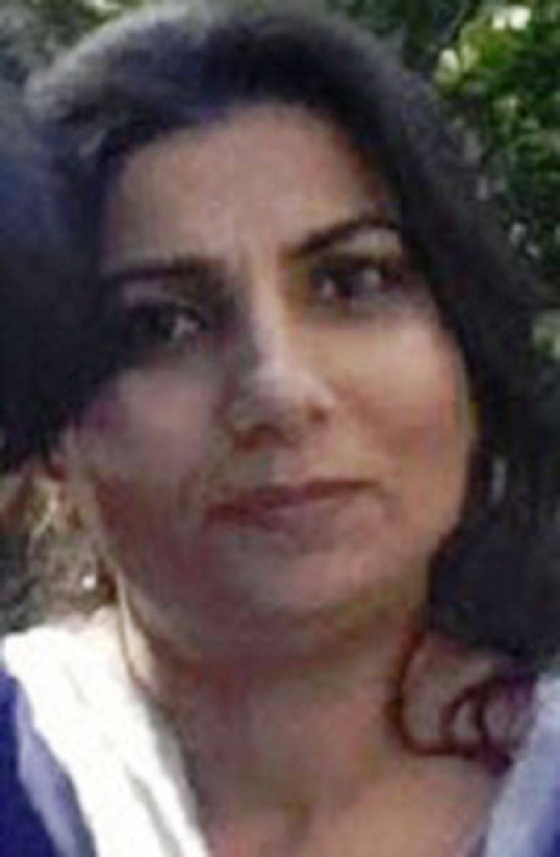 Imagen de Sarwat Lodhi tomada del portal de la Polic&iacute;a Estatal de Nueva York. Lodhi ha desaparecido y la polic&iacute;a teme que pueda estar lesionada y ser una cuarta v&iacute;ctima despu&eacute;s que tres familiares fueron hallados abatidos a tir