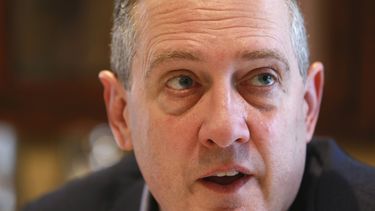 Bullard: Sólida economía de EEUU puede soportar tasas altas