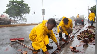 erika deja 20 muertos y 7.300 evacuados