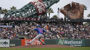 Kyle Hendricks, de los Cachorros de Chicago, hace un lanzamiento en el juego del sábado 10 de junio de 2023, ante los Gigantes de San Francisco (AP Foto/Jeff Chiu)