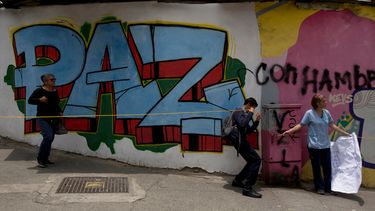 Entre desánimo y abstención, arranca campaña en Venezuela