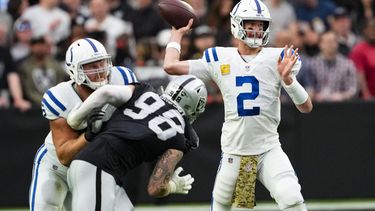 Ryan toma riendas de ofensiva de Colts, que vencen a Raiders