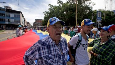 Oposición venezolana denuncia represión en antesala a cumbre
