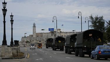 cuba, sitiada por la dictadura: fuerzas de seguridad y militantes del regimen se movilizaron para evitar la marcha del 15n
