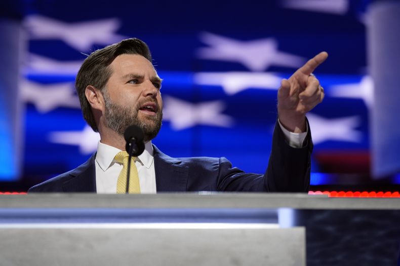 El candidato republicano a la vicepresidencia, el senador JD Vance, durante la Convención Republicana, en el Fiserv Forum de Milwaukee, el martes 16 de julio de 2024. (AP Foto/Carolyn Kaster)