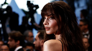 emily ratajkowski apunto contra sus ex parejas: siento que atraigo a los peores hombres