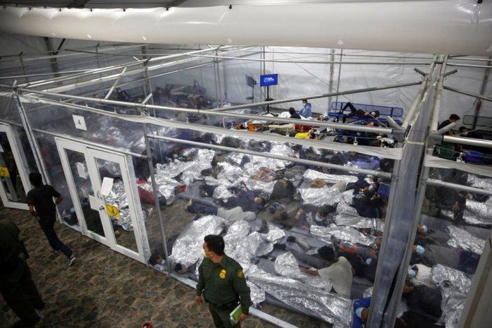 Las menores fueron rescatadas por los agentes fronterizos y estuvieron bajo su custodia, detalló la Patrulla Fronteriza (Foto: Dario Lopez-Mills/Pool vía REUTERS)