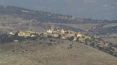 Esta imagen proporcionada por Ayman Jaber muestra una vista general de Mhaibib, un pueblo libanés en la frontera con Israel, en el sur de Líbano, el 300 de noviembre de 2023. (Cortesía de Ayman Jaber via AP)