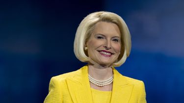 Trump nombra Callista Gingrich como embajadora ante Vaticano